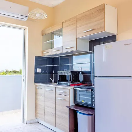 Brunswick - Pool & Beach Apartman Laganász